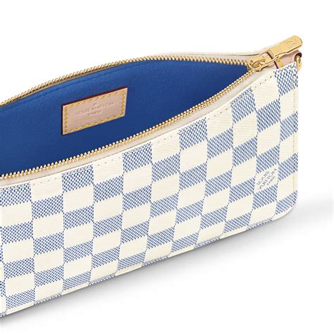 damier vernis leather pouch